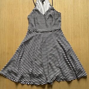 EXPRESS Y2K Black and White Striped Dress